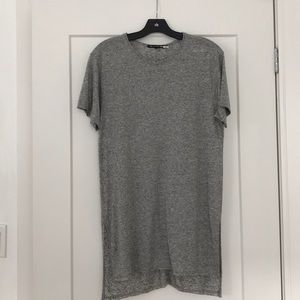 Long Rag & Bone grey t-shirt with side slit detail